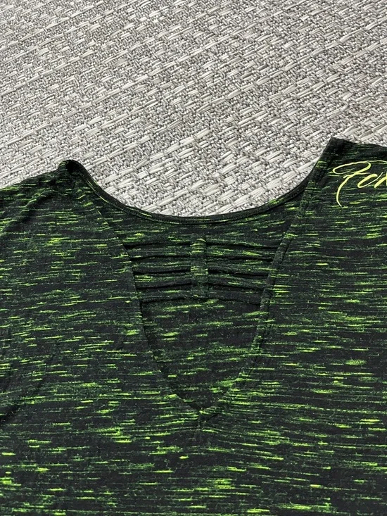 Fox | Flutter Sleeve T-Shirt - Picture 10 of 11